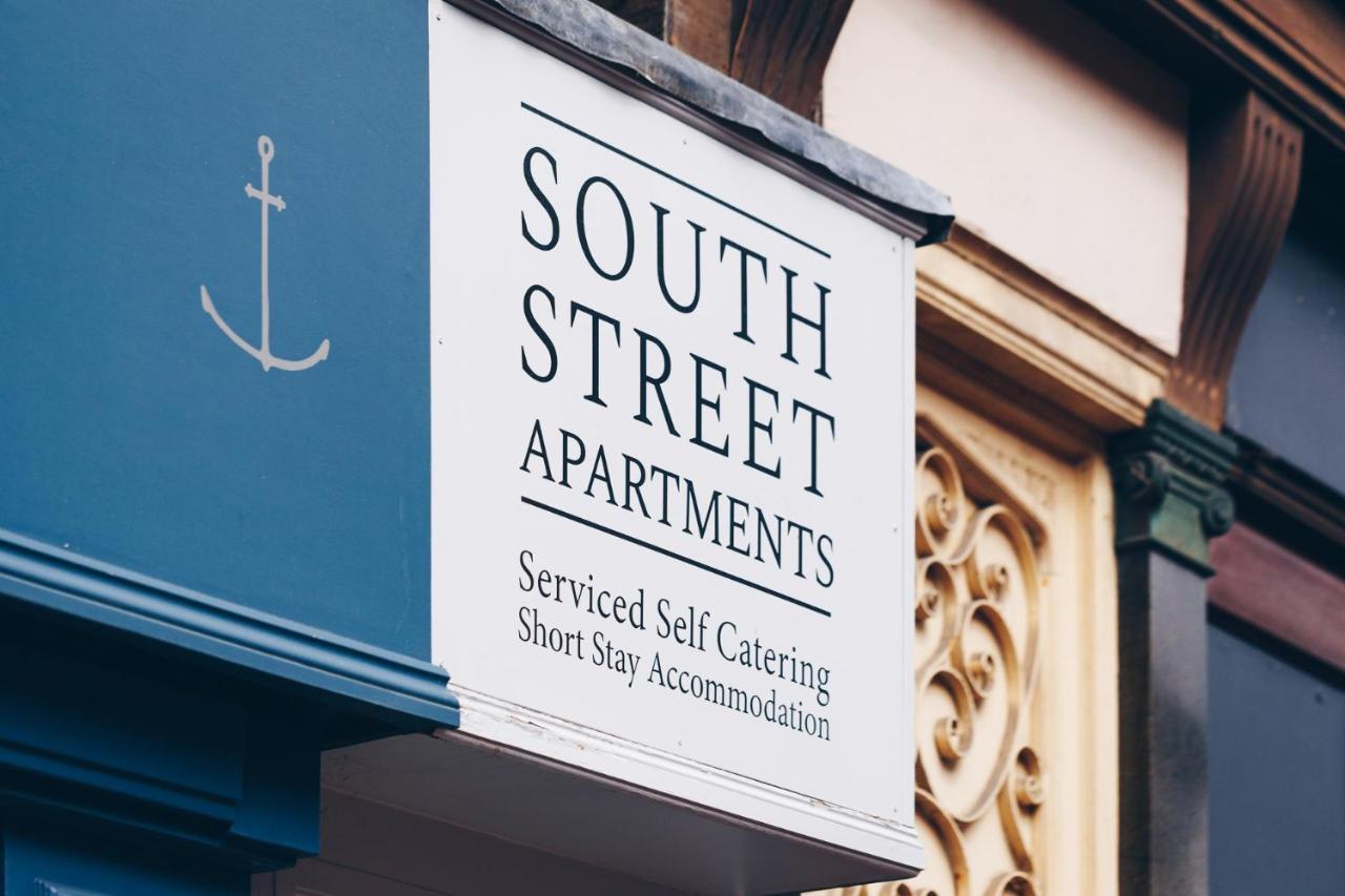 South Street Apartments ชิชิสเตอร์ ภายนอก รูปภาพ